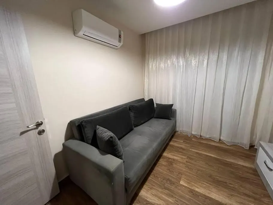 Apartman Ferah, Konyaalti Kumsalina Yakin, Merkezi Konum '15' Antalya